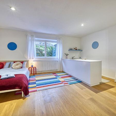 Centrally Located Apartment With Parking Space Caldaro Exterior photo