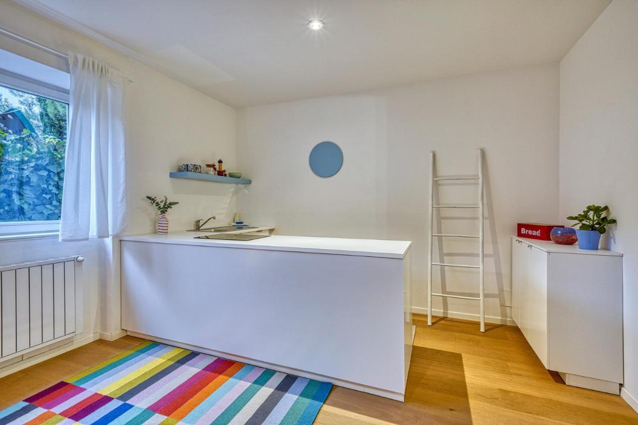 Centrally Located Apartment With Parking Space Caldaro Exterior photo